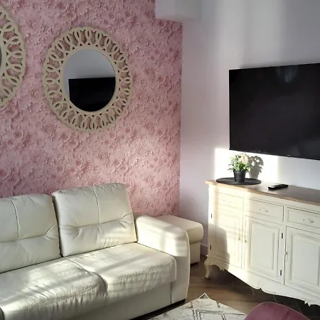 Jaracza 28/16 아파트 *